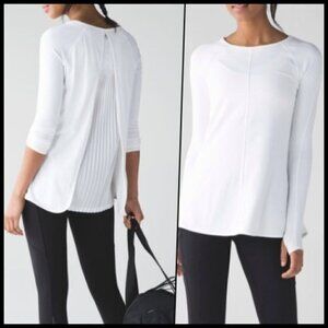 Lululemon Pleated Back Folwy Relaxed Long Sleeve White size 4  NWOT